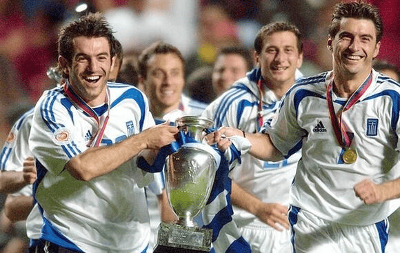 DB电竞多赛事平台-包含谁主沉浮：欧国联赛场上的豪强之争的词条