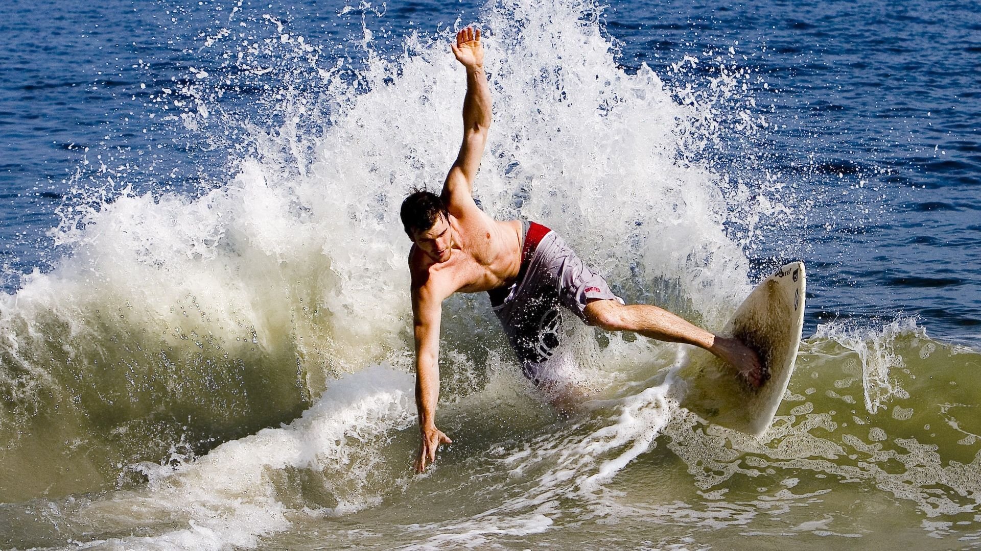 拉什福德加时绝杀闪耀全场,土耳其险胜玻利维亚诠释足球魅力